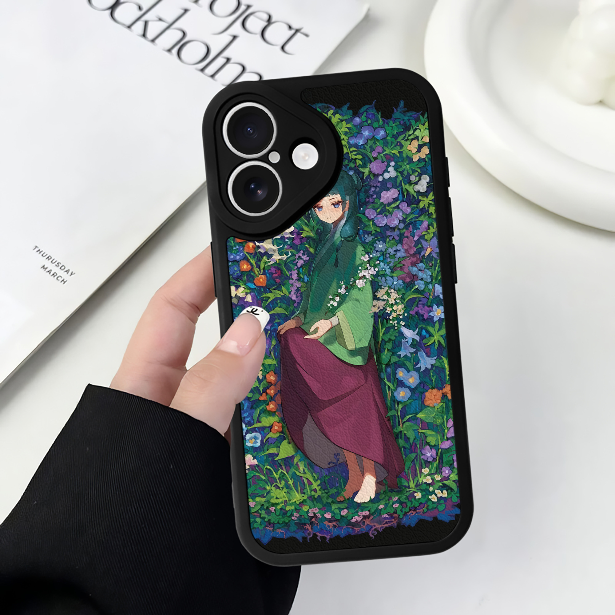 （画像用） 薬屋のひとりごと The Apothecary Diaries 【iPhone 16シリーズ対応】シリコンスマホケース（レザー調） 材質：シリコン